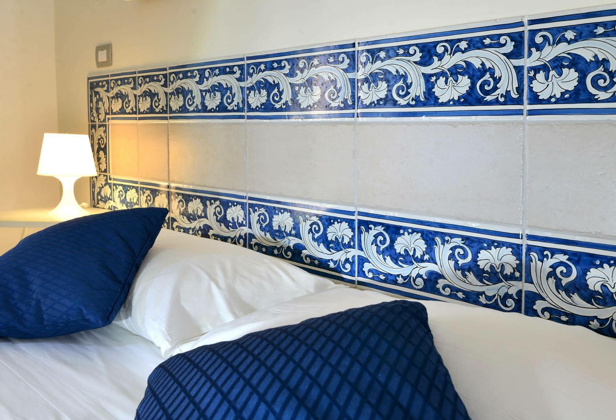 Santi E Saraceni Rooms Salerno Buitenkant foto