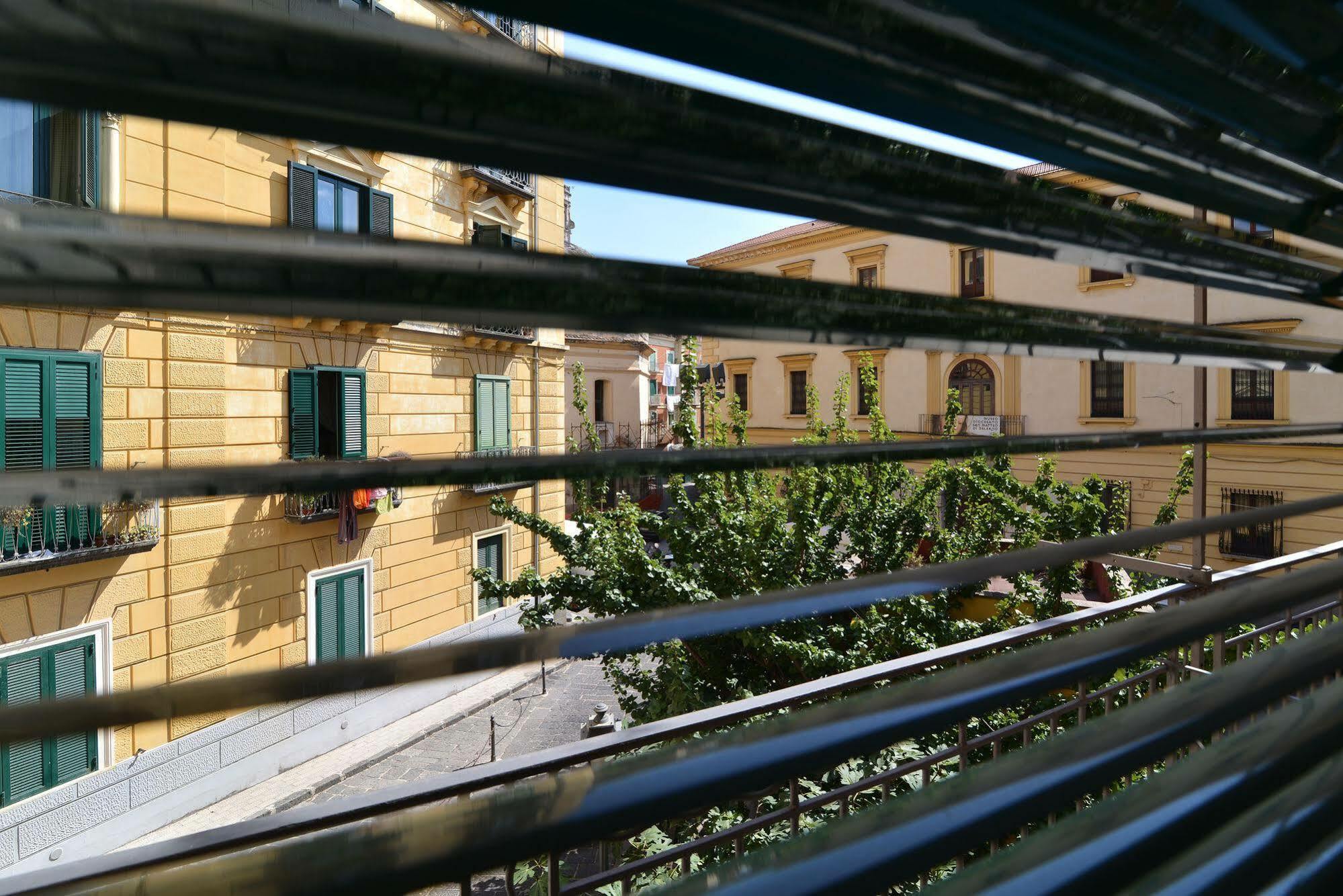 Santi E Saraceni Rooms Salerno Buitenkant foto